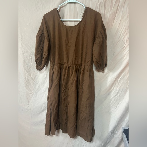 Little cottonwood linen dress - Picture 1 of 4